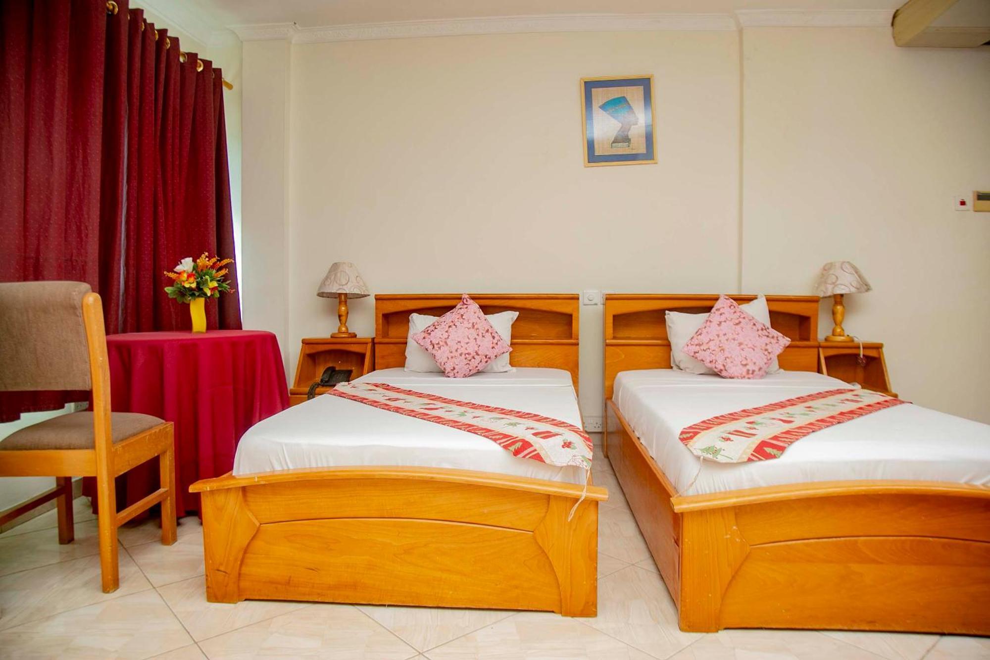 Brookvale Hotel Weija Экстерьер фото
