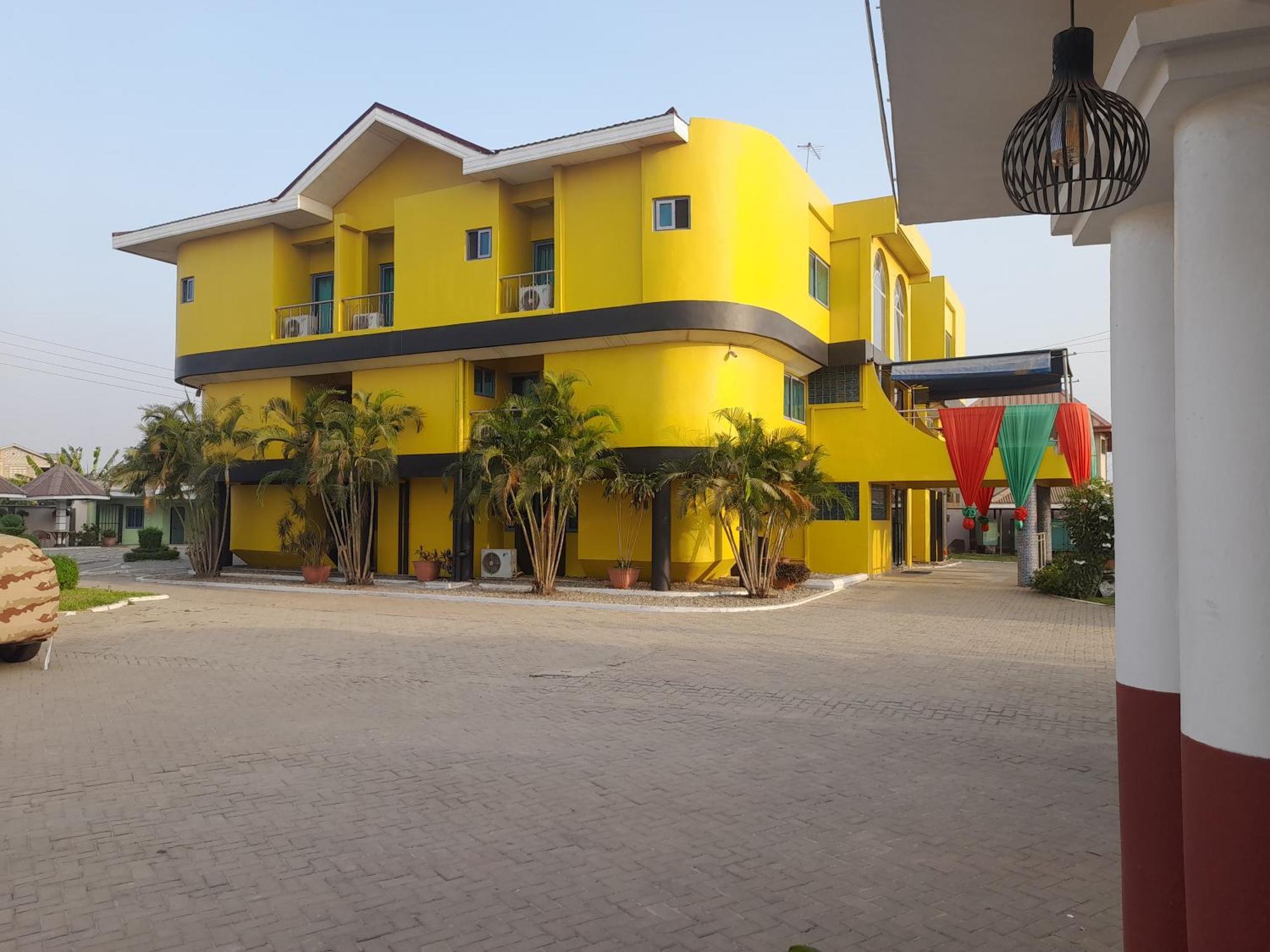 Brookvale Hotel Weija Экстерьер фото