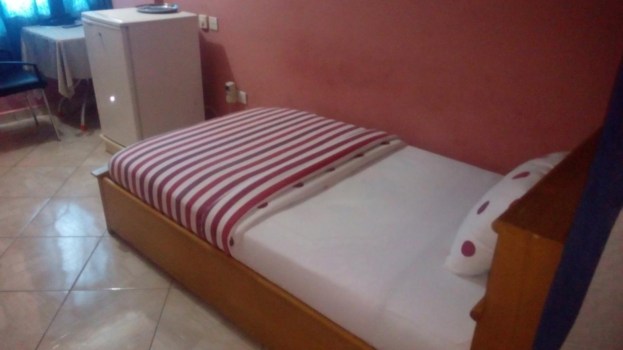 Brookvale Hotel Weija Экстерьер фото